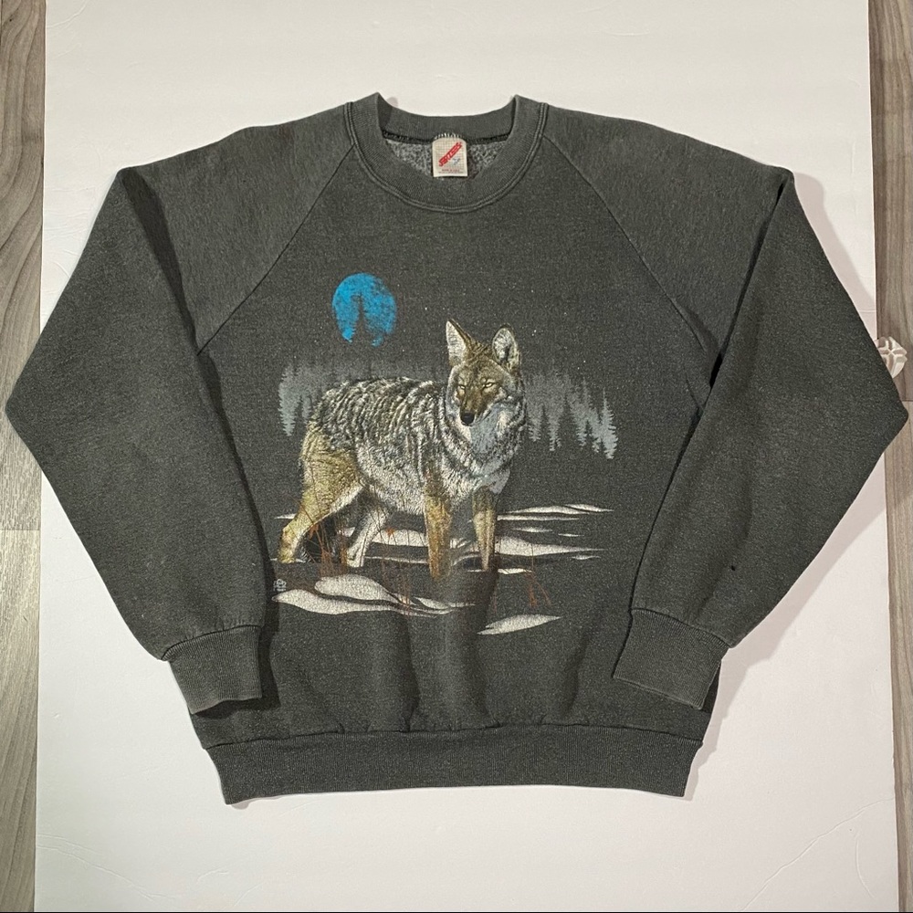 VINTAGE WOLF SWEATSHIRT🐺